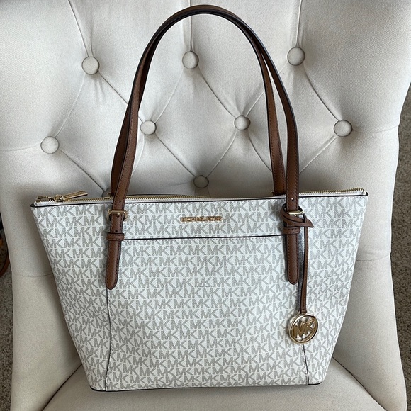 Michael Kors Handbags - Michael Kors coated canvas monogram tote